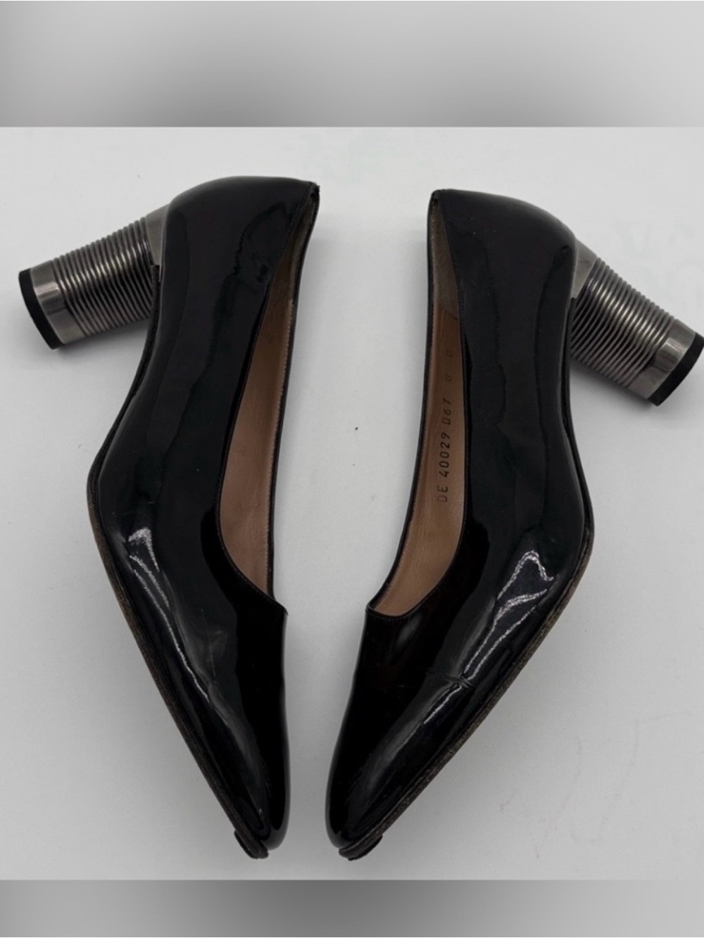 Salvatore Ferragamo Black Patent Mid-Heel Women’s Pumps